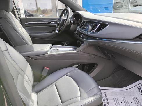 Used 2023 Buick Enclave Essence w/ Experience Buick Package FWD image 12