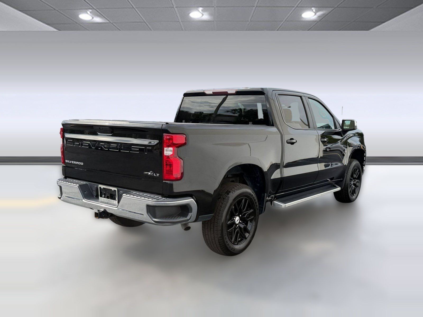 Used 2021 Chevrolet Silverado 1500 LT RWD image 9