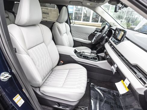 New 2026 Mitsubishi Outlander SEL image 28