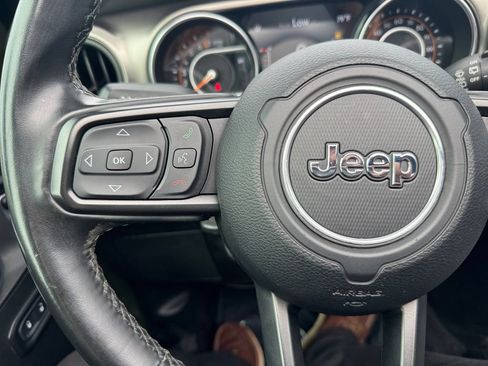 Used 2021 Jeep Wrangler Unlimited Sport w/ Sun And Sound Package AWD/4WD image 29