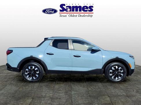 Used 2025 Hyundai Santa Cruz SEL FWD image 2