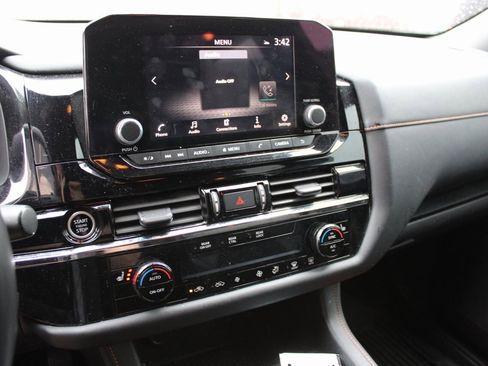 Used 2023 Nissan Pathfinder Rock Creek image 7