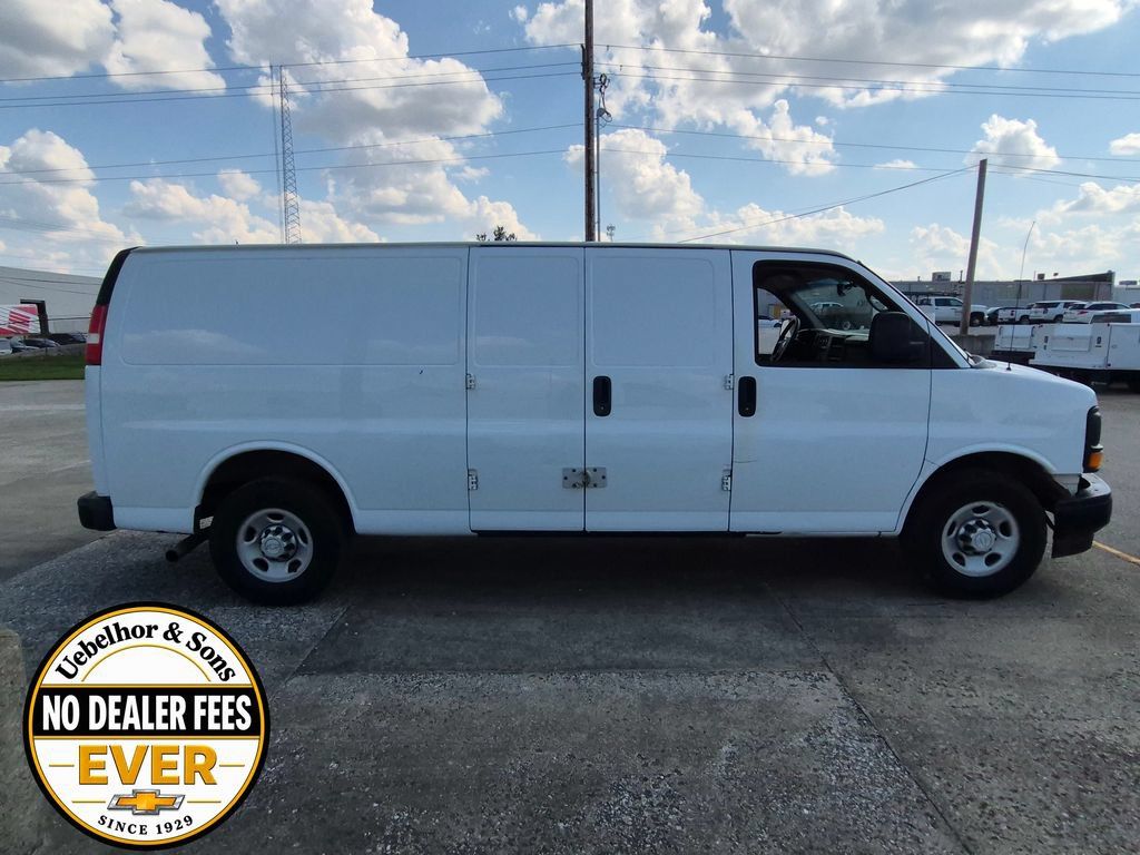 Used 2015 Chevrolet Express 3500 Extended RWD image 8
