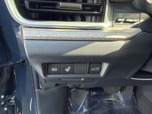 Used 2024 Toyota Grand Highlander Limited image 23