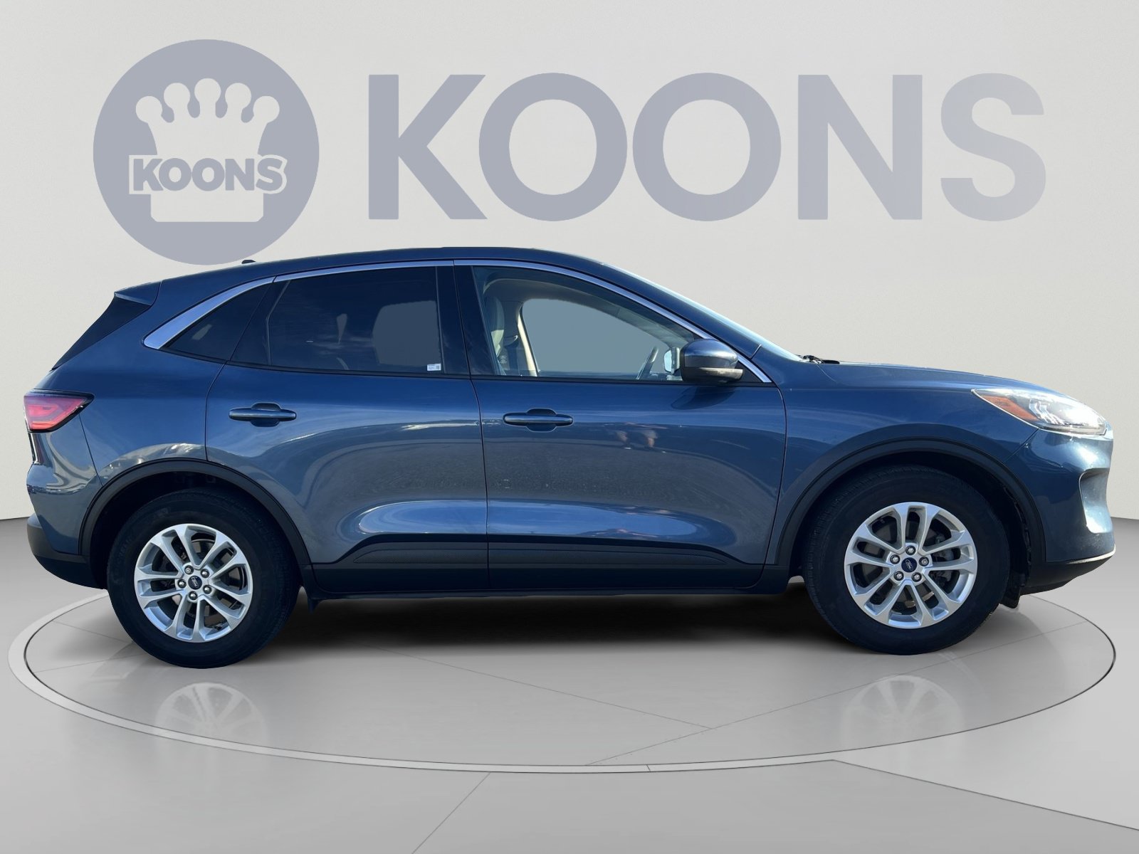 Used 2020 Ford Escape SE FWD image 8