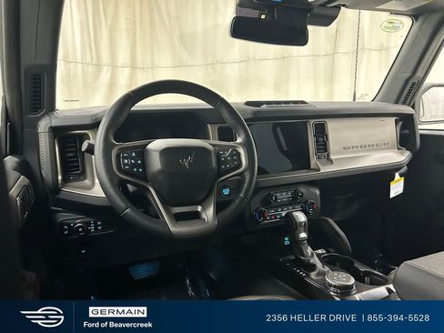 New 2025 Ford Bronco Outer Banks w/ Sasquatch Package image 11