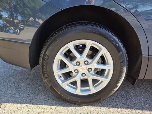 Certified 2024 Chevrolet Equinox LS w/ LS Convenience Package image 22