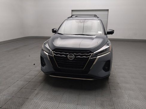 Used 2021 Nissan Kicks SR w/ SR Premium Package FWD image 15