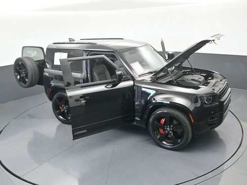 Used 2023 Land Rover Defender 90 X image 71