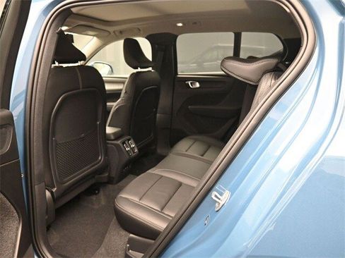 New 2024 Volvo XC40 B5 Plus w/ Protection Package Premier image 18