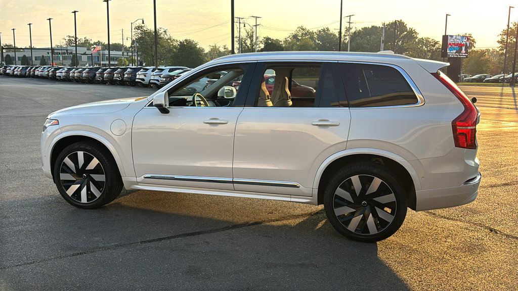Certified 2024 Volvo XC90 T8 Plus w/ Protection Package Premier AWD/4WD image 2