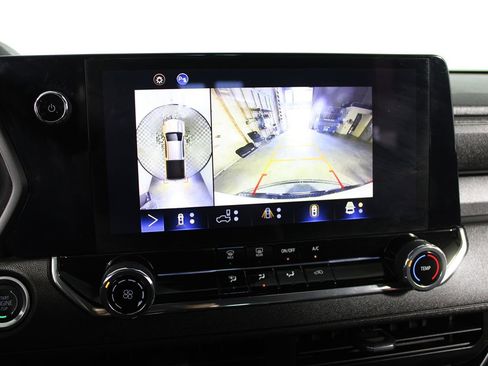 Used 2024 Chevrolet Colorado Trail Boss w/ Technology Package image 19