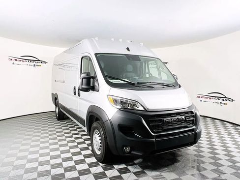 Used 2024 RAM ProMaster 3500 w/ Convenience Group image 1