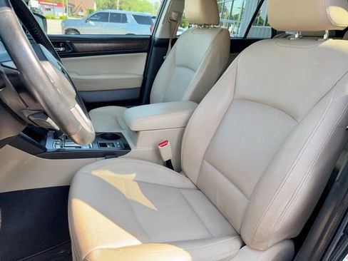 Used 2017 Subaru Outback 3.6R Limited AWD/4WD image 14