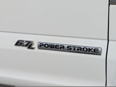 Used 2021 Ford F450 Limited w/ FX4 Off-Road Package AWD/4WD image 16