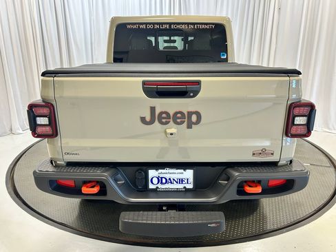 Used 2022 Jeep Gladiator Mojave w/ Dual Top Group AWD/4WD image 26