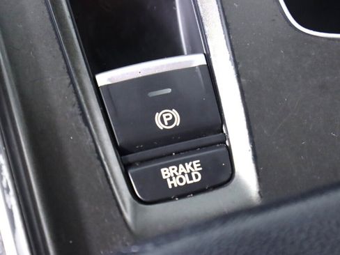 Used 2018 Honda Accord Sport image 27