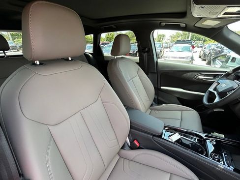 New 2026 Audi Q3 quattro 2.0T AWD/4WD image 42