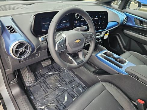 New 2026 Chevrolet Equinox EV LT AWD/4WD image 19