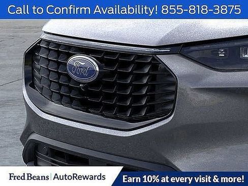 Used 2025 Ford Escape SE w/ PHEV Premium Package image 27