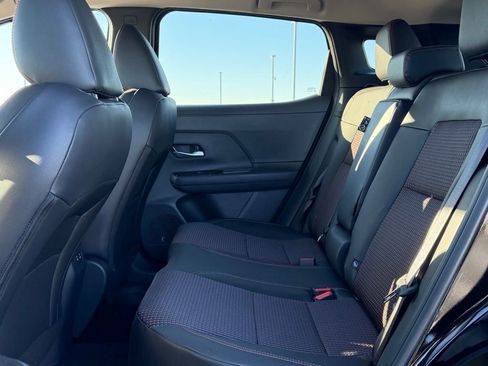 New 2026 Nissan Kicks SR image 14