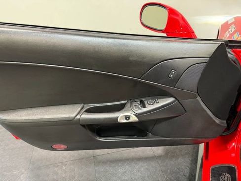 Used 2013 Chevrolet Corvette Coupe image 10