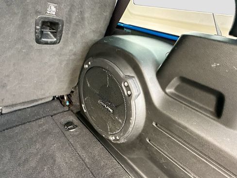 Used 2023 Jeep Wrangler Unlimited Sahara w/ LED Lighting Group AWD/4WD image 31