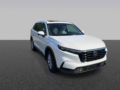 Used 2025 Honda CR-V EX image 3