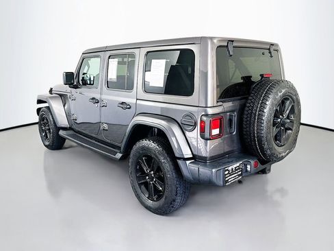 Used 2021 Jeep Wrangler Unlimited Sahara image 5
