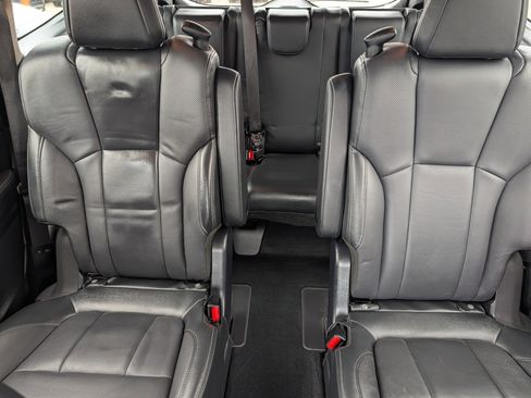 Used 2023 Subaru Ascent Limited image 13