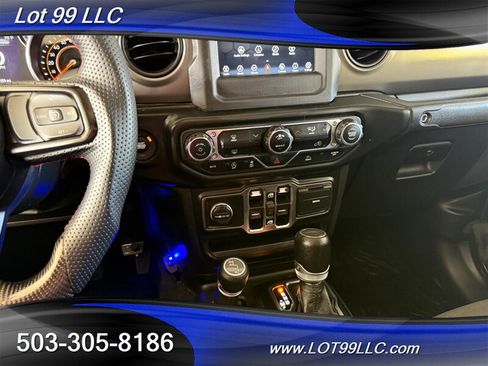 Used 2022 Jeep Gladiator Sport AWD/4WD image 14