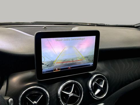 Used 2019 Mercedes-Benz CLA 250 4MATIC image 29