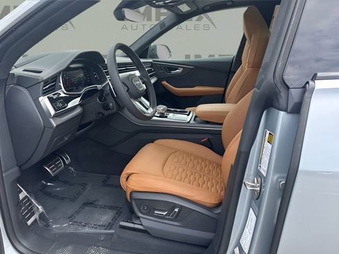 Used 2025 Audi RS Q8 performance image 9