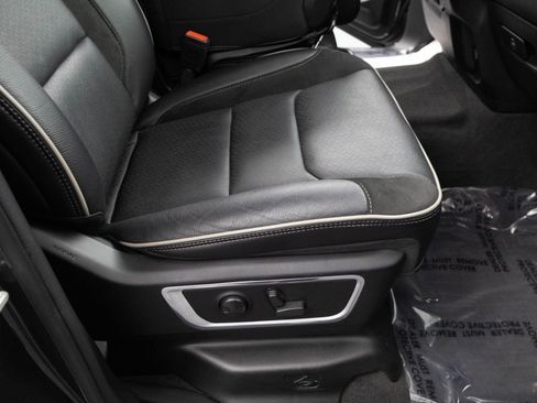 Used 2022 RAM 1500 Laramie RWD image 40