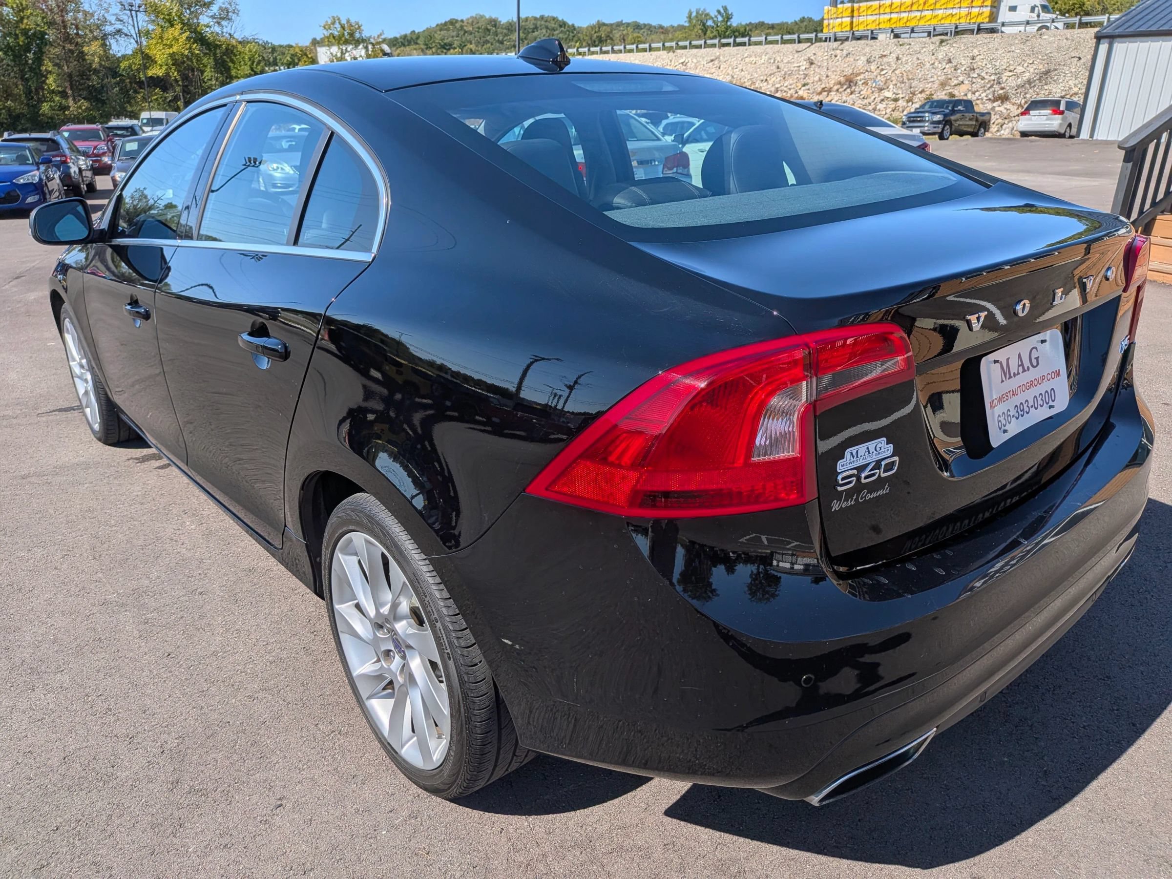 Used 2015 Volvo S60 T5 Platinum FWD image 4