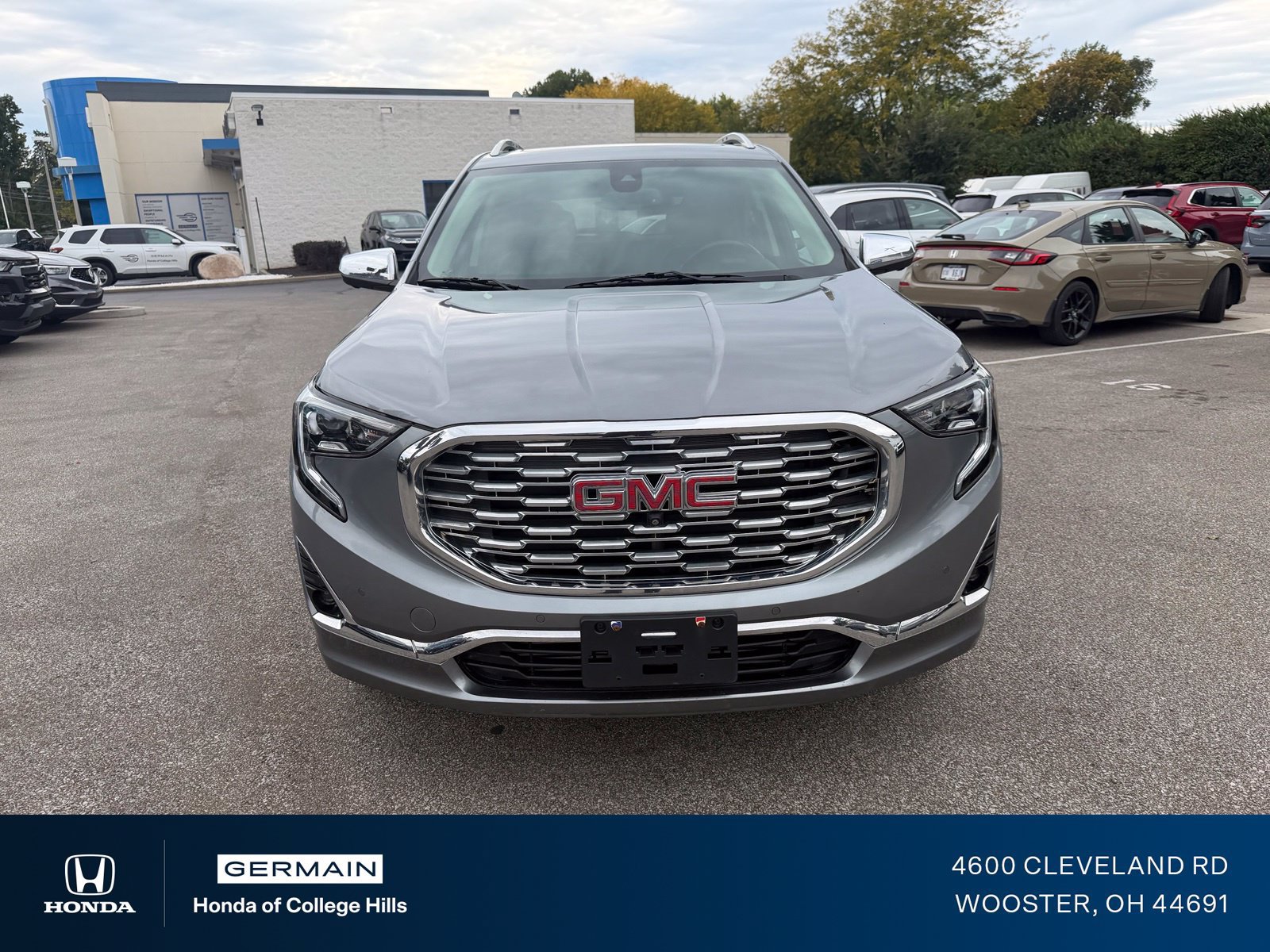 Used 2019 GMC Terrain Denali w/ Advanced Safety Package AWD/4WD image 2