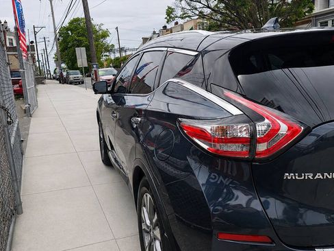 Used 2017 Nissan Murano SL w/ SL Technology Package AWD/4WD image 3