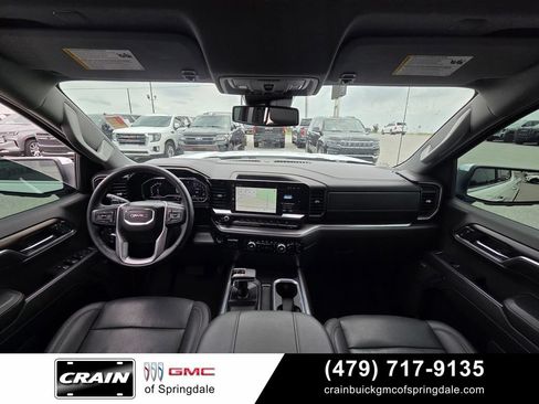 Used 2023 GMC Sierra 1500 SLT w/ SLT Premium Plus Package AWD/4WD image 27