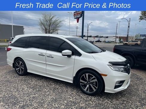 Used 2018 Honda Odyssey Elite image 4