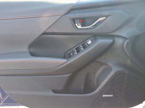 New 2025 Subaru Crosstrek 2.5i Limited w/ Crosstrek Mirror Package image 14