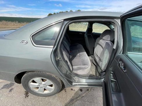 Used 2008 Chevrolet Impala LT FWD image 27