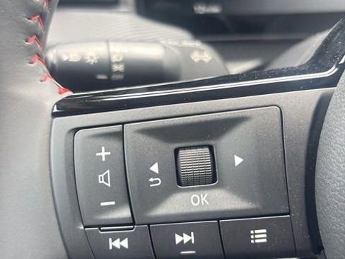 New 2025 Nissan Kicks SR FWD image 26