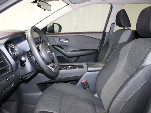 Used 2023 Nissan Rogue SV image 13