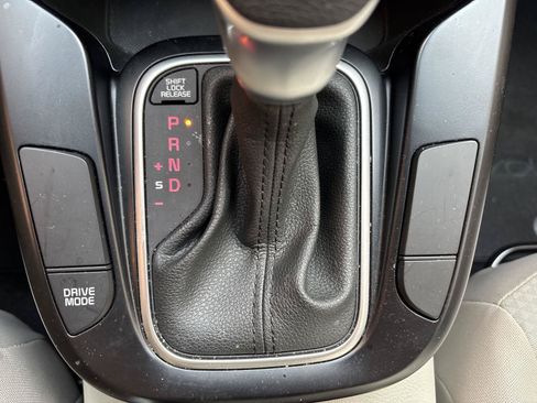 Used 2022 Kia Soul LX w/ Technology Package FWD image 15