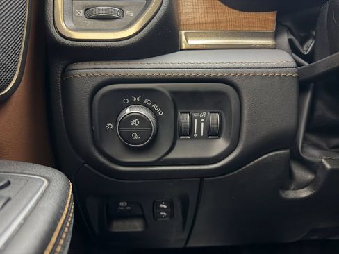 Used 2022 RAM 1500 Limited AWD/4WD image 34