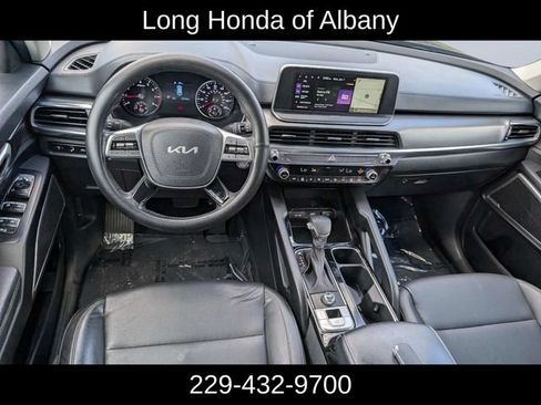 Used 2022 Kia Telluride LX FWD image 17