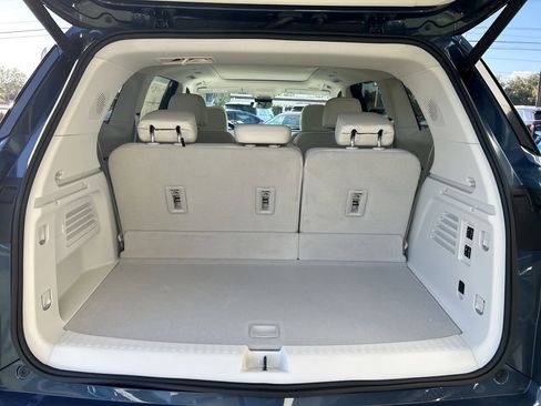 New 2026 Buick Enclave Avenir w/ Super Cruise Package image 11