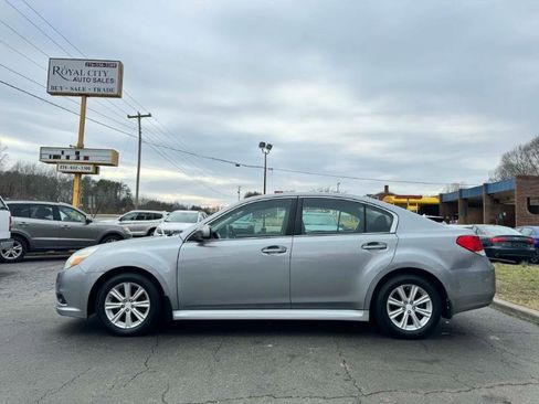 Used 2011 Subaru Legacy 2.5i Premium w/ Popular Equipment Group 2C image 8