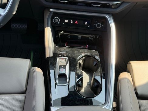 Used 2025 Audi Q5 Premium Plus AWD/4WD image 14