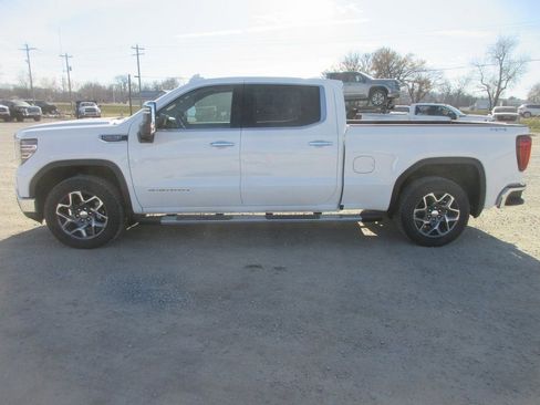 New 2026 GMC Sierra 1500 SLT w/ SLT Premium Plus Package AWD/4WD image 9